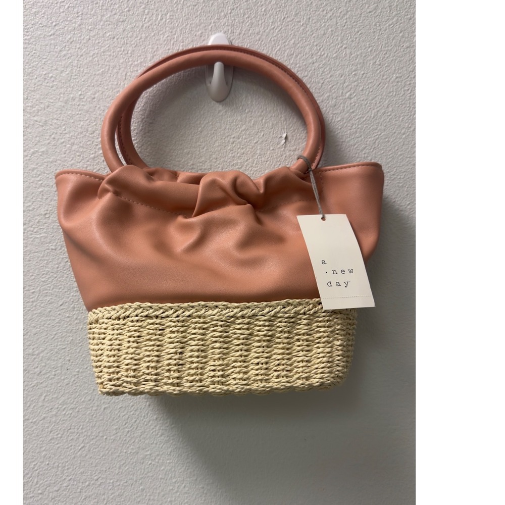 A New Day Handbag Womens OS Peach New Woven Straw Faux Leather Satchel Tote
